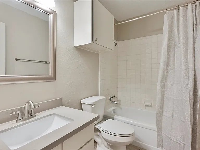 805 San Benito Dr — Photo 8