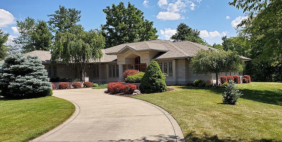 2nd image of 4005 River Cove Dr