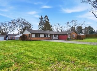 1478 Kensington Dr, Bellbrook, OH 45305