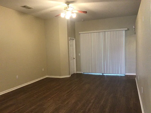 30719 Tremont Dr — Photo 10