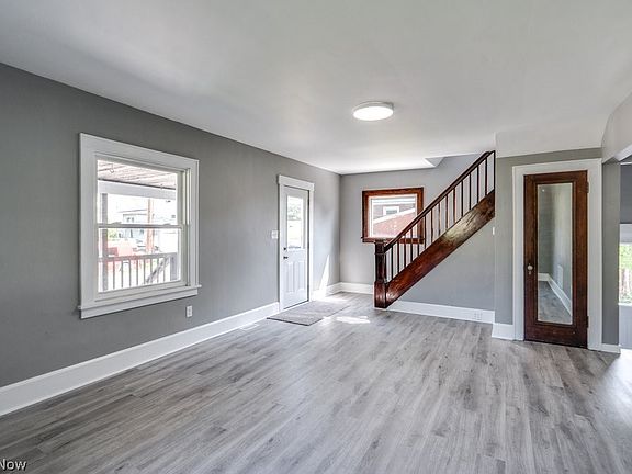 5th image of 605 Chestnut St
