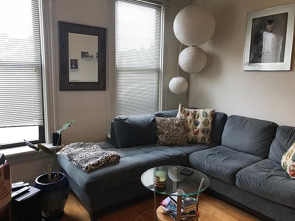 2nd image of 1425 N Bosworth Ave APT 2R