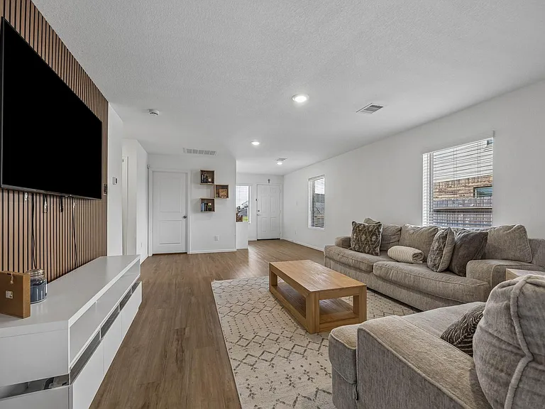 26810 Cenzontle Dr — Photo 6