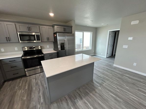 3828 Scorpio Dr SE