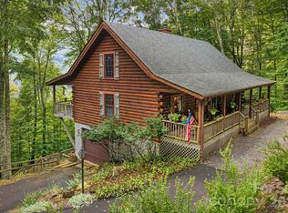 215 Goldenleaf Rd, Mars Hill, NC 28754