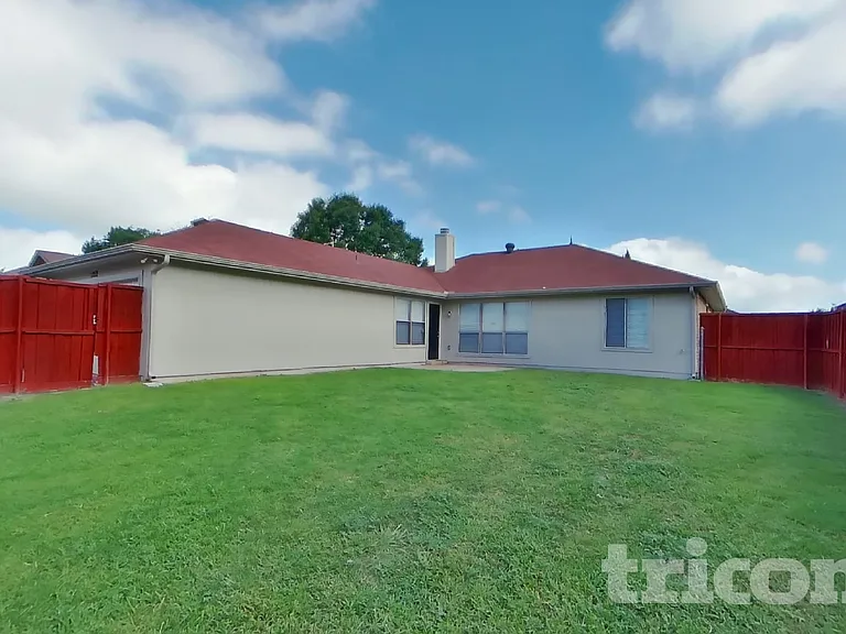 1252 Payne Dr — Photo 16