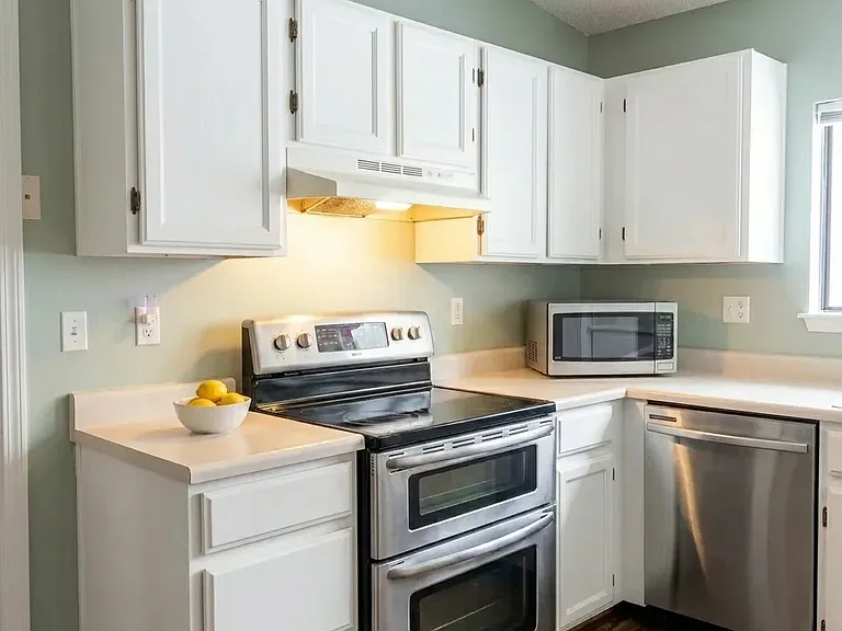 6435 Chantilly Pl — Photo 38