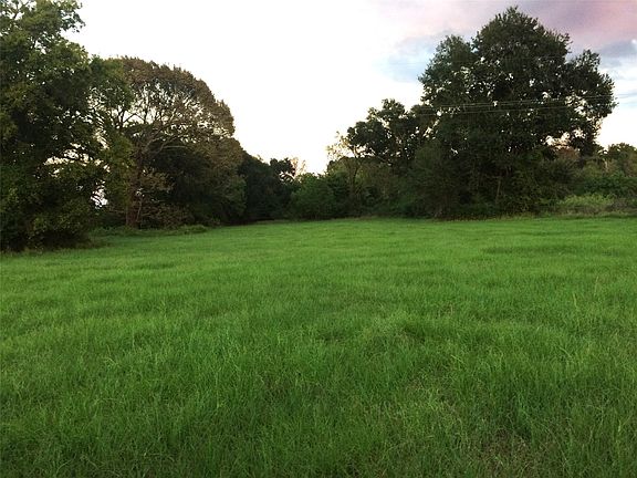 2nd image of 347 E Caroline St