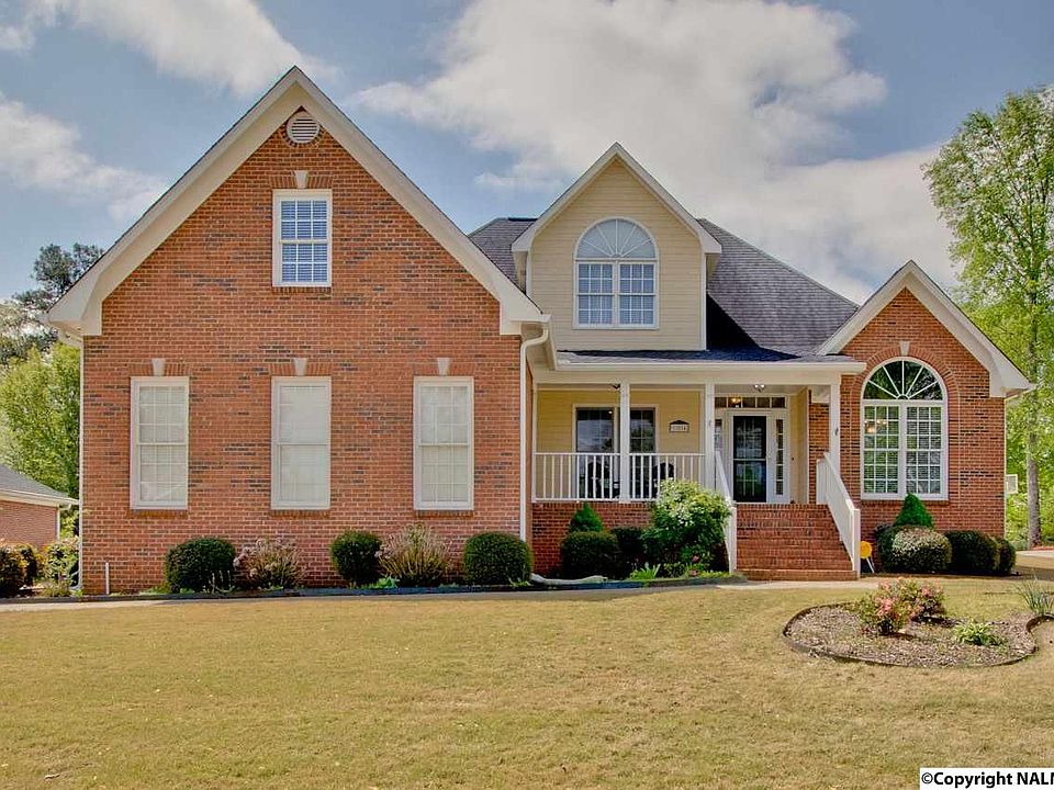 1st image of 104 Villa Dr