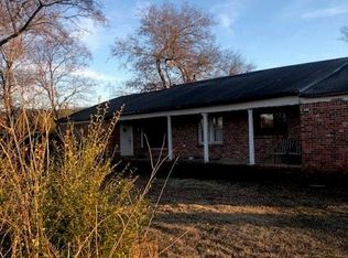 2406 E Pryor Ave, Pocola, OK 74902