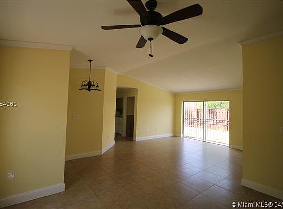 4th image of 18866 NW 63 Court Cir