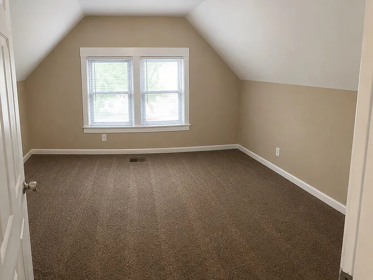 225 Emming St #C — Photo 1