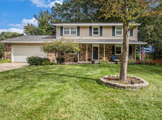 16242 Suffolk Dr, Spring Lake, MI 49456