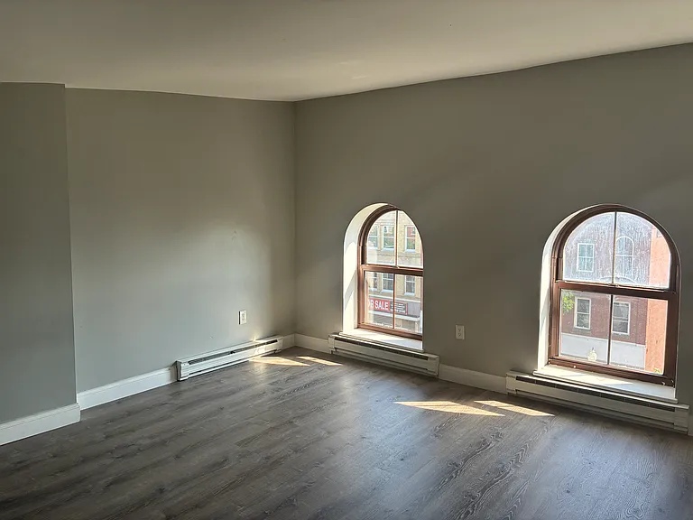 301 Main St #302 — Photo 8