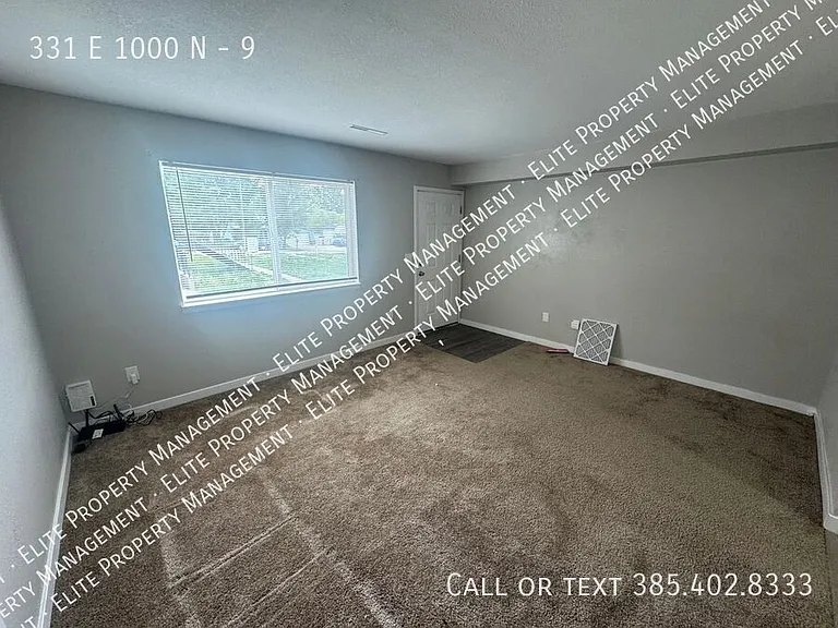 331 E 1000 N #9 — Photo 7