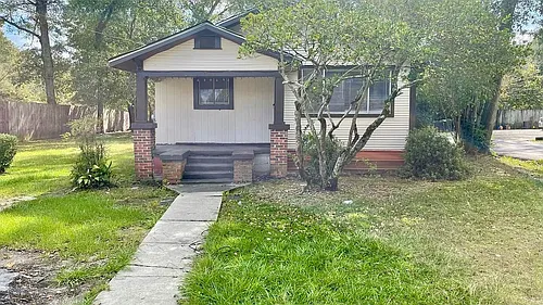 402 Cypress Ave Photo 1