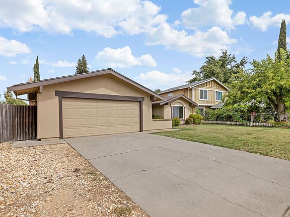 3rd image of 9213 Caldera Way