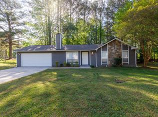 7085 Hania Dr, Fairburn, GA 30213