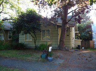 4672 Eastern Ave N, Seattle, WA 98103