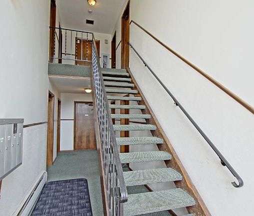2nd image of 805 11th Ave S APT 8