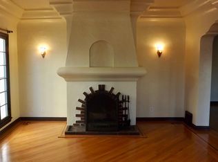 1220 S Sherbourne Dr, Los Angeles, CA 90035
