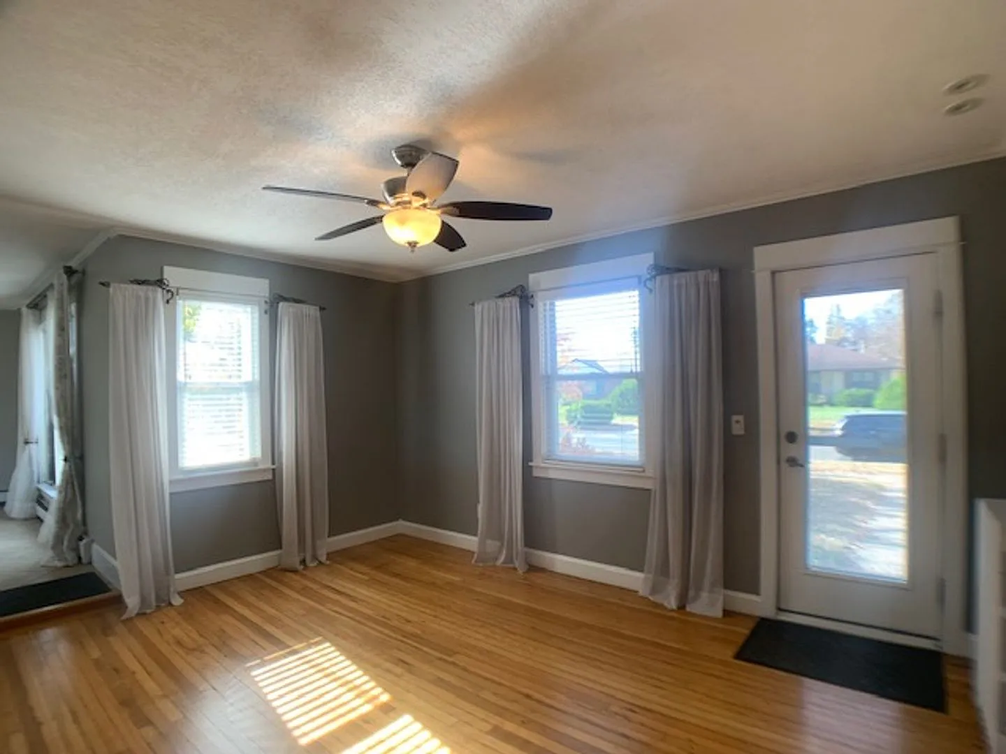 Super cute two-bedroom, two-bath single-family home in St. Louis Park! — Photo 4
