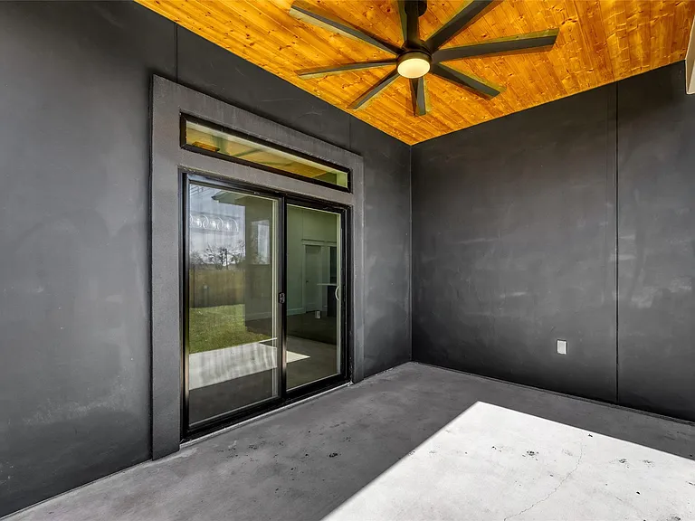 406 E Carrie Mnr — Photo 35