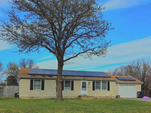 21701 Tammie Dr, Great Mills, MD 20634