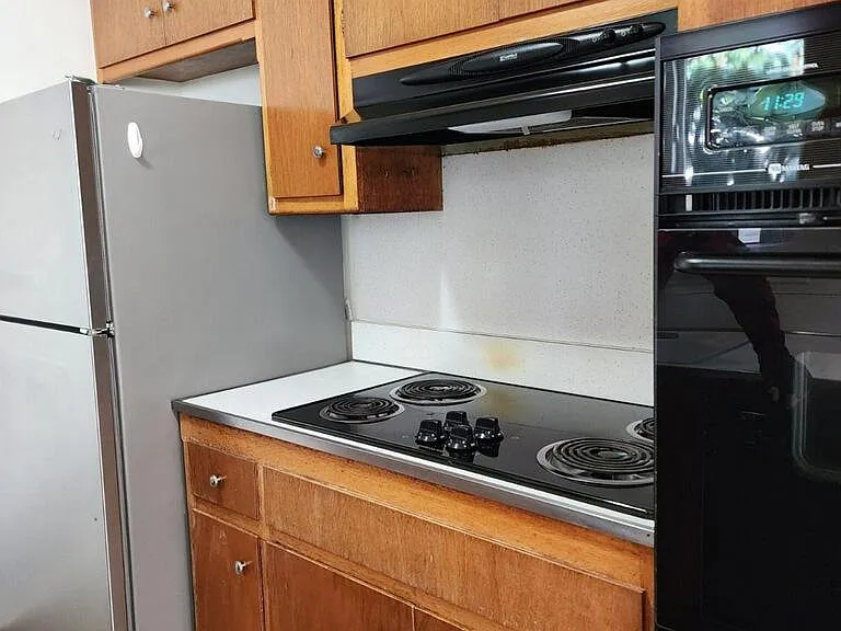 1140 Sanchez Way — Photo 11