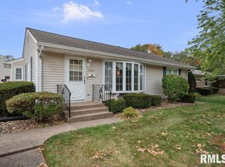 5325 28th Ave, Moline, IL 61265