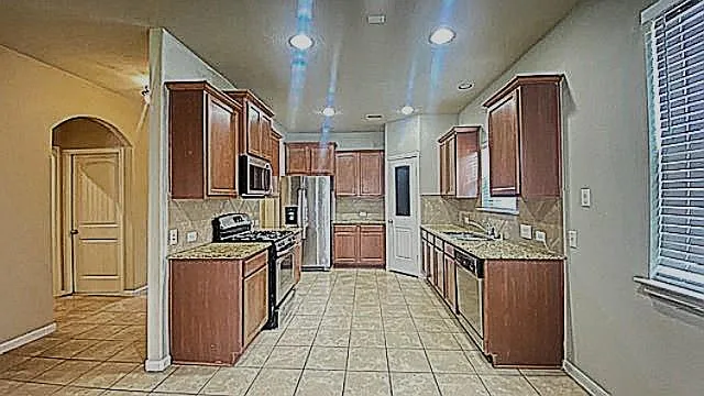6143 Norwood Meadows Ln — Photo 7