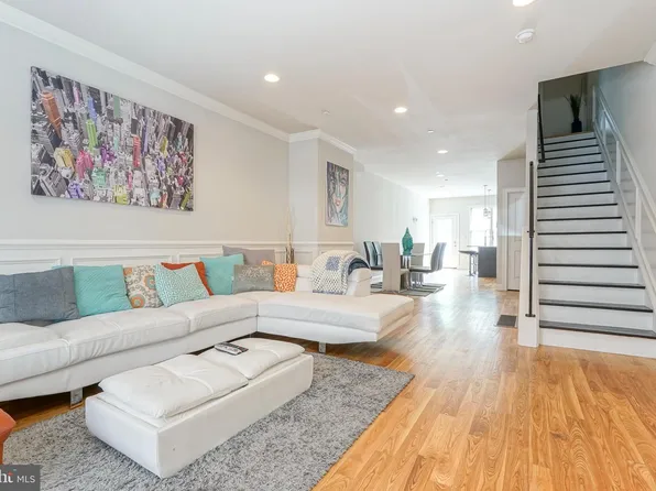 2332 Ellsworth St, Philadelphia, PA 19146