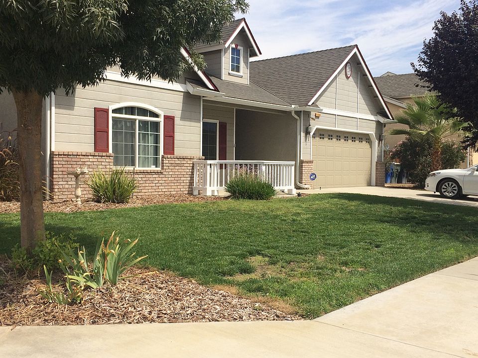 Large Corner Lot