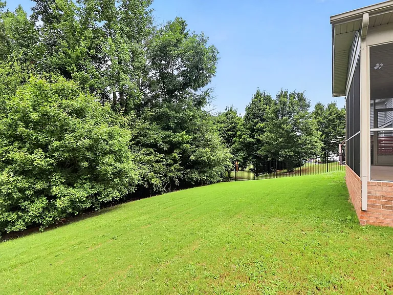 549 Daventry Ct — Photo 28