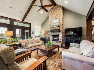 3500 NW Mountainview Rd, Bentonville, AR 72712