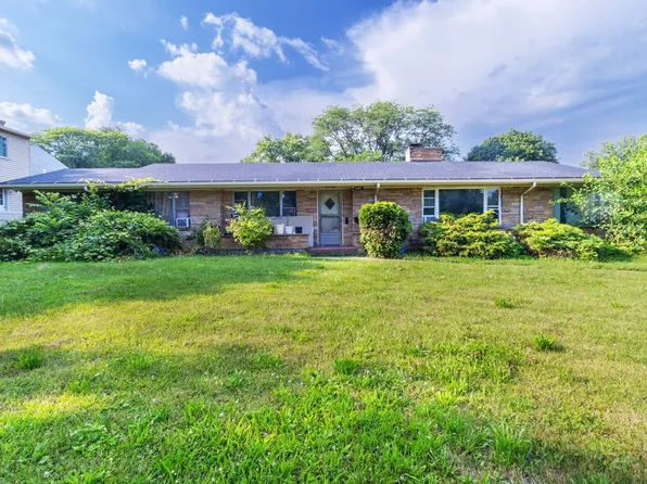 2808 E State St, Rockford, IL 61108