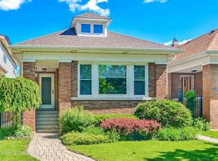 5248 W Belle Plaine Ave, Chicago, IL 60641