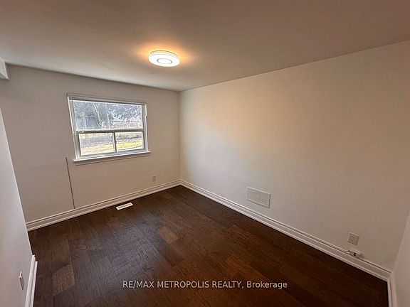 4th image of 9 Gladiator Rd