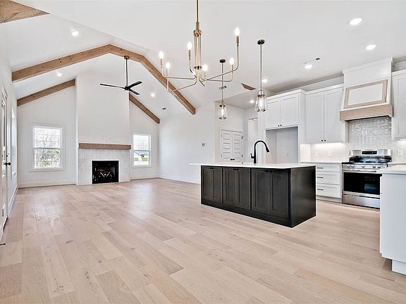5th image of 5 Blairgowrie Dr