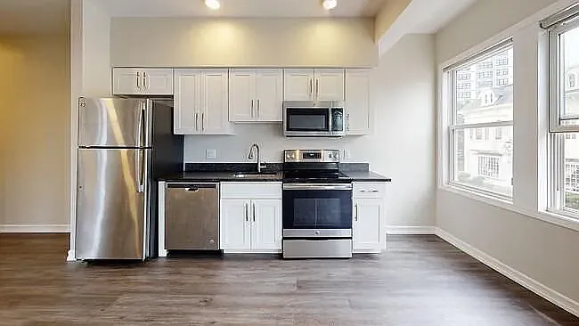 125 Atwells Ave #304 — Photo 4