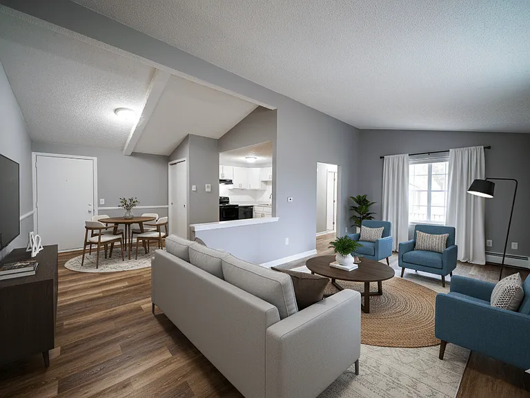 Lincoln Square Apartments — Photo 13