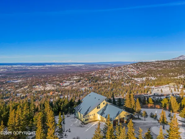 8835 Tower Estates Cir, Anchorage, AK 99516