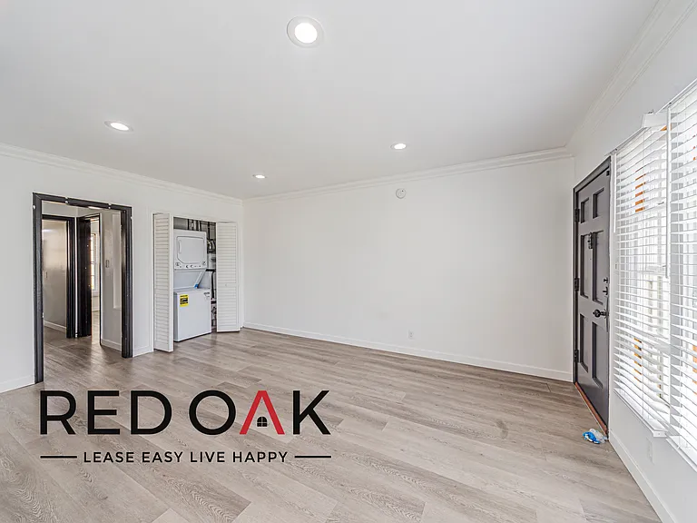 1848.5 N Edgemont St #5 — Photo 6