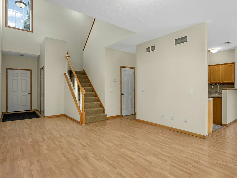 6869 Folkestone Rd — Photo 4