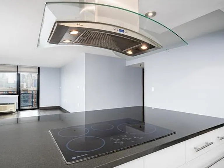 551 Observer Hwy #14D — Photo 33