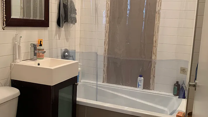 Rented by Nooklyn NYC LLC | media 23