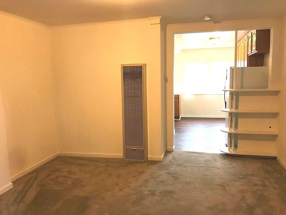 2nd image of 140 El Camino Real APT 7