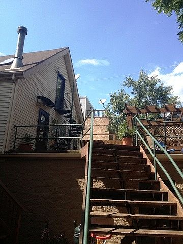 2nd image of 1144 W Newport Ave APT D