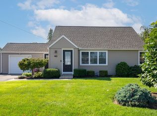 40 Francis St, Chicopee, MA 01013