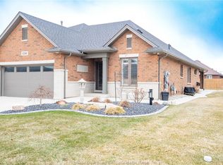 1240 Tom Toth St, Lasalle, ON N9H 0L9